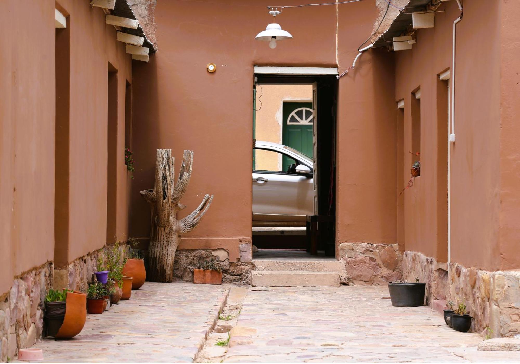 Mestiza Hostal Humahuaca Buitenkant foto